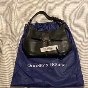 Dooney & Bourke Small Zipper Pocket Sac